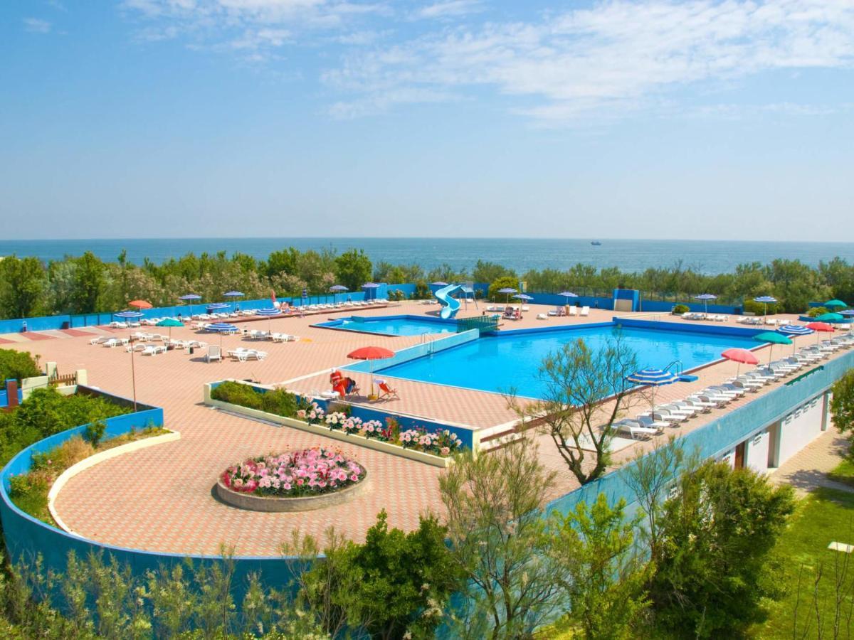 Holiday Home Rosapineta Camping Village-2 By Interhome Екстериор снимка